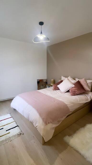 T2 Renove Avec Terrasse Proche Paris Et Disneyland Champs-Sur-Marne Exteriör bild