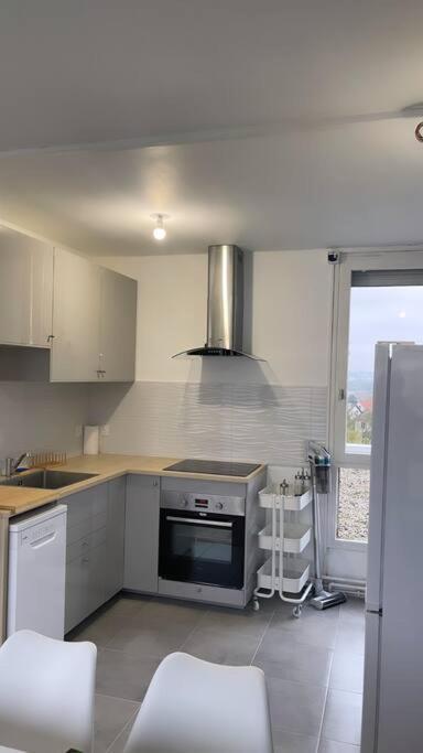 T2 Renove Avec Terrasse Proche Paris Et Disneyland Champs-Sur-Marne Exteriör bild