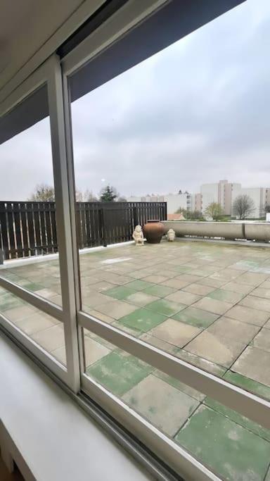 T2 Renove Avec Terrasse Proche Paris Et Disneyland Champs-Sur-Marne Exteriör bild